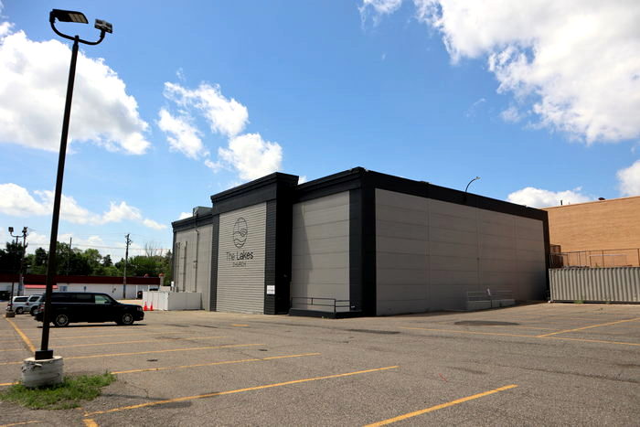 Union Lake Twin Cinemas - June 16 2022 Photo (newer photo)